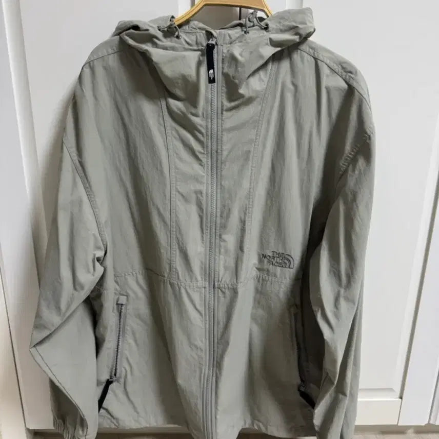 [BUNJANG] The North Face Windbreaker Jacket 2XL (110) / 노스페이스 바람막이 최상급