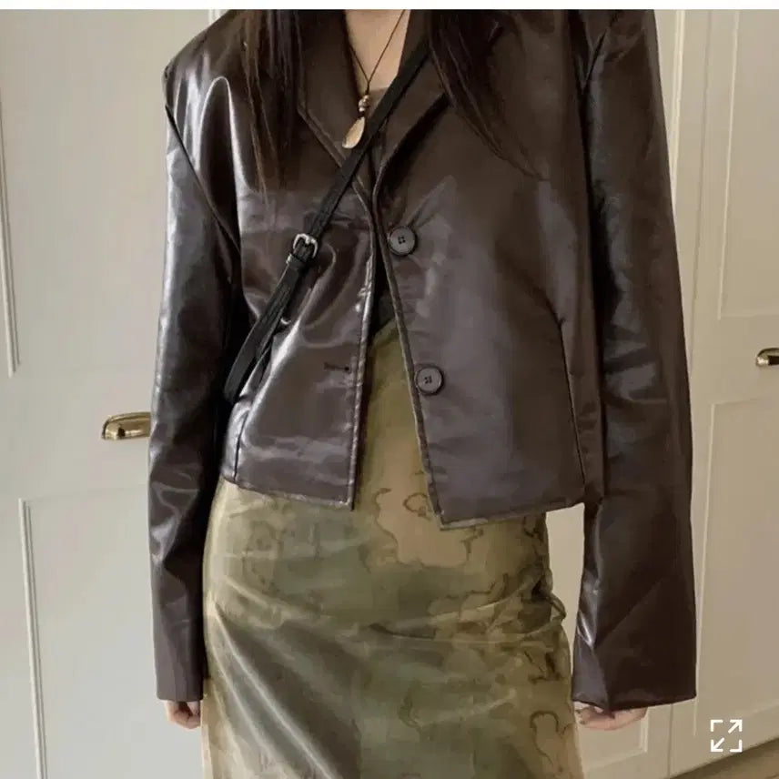 [BUNJANG] Leather Short Crop Jacket (Brown) / 레더 숏 크롭 자켓 (브라운)