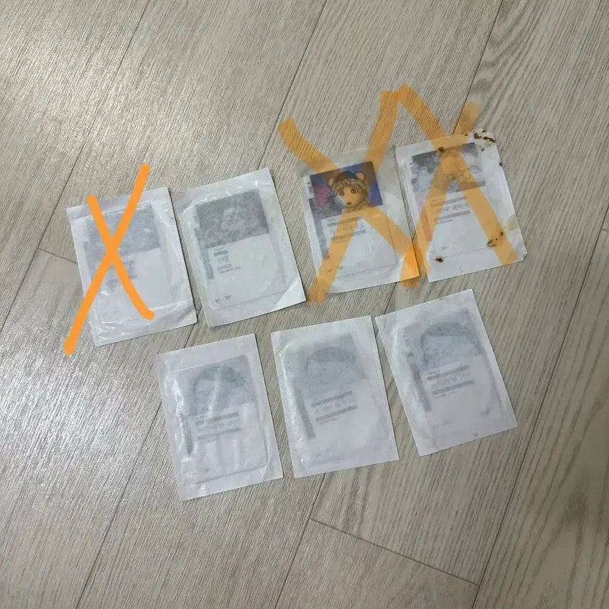 [BUNJANG] Minumsa Bookmark Set (Pride and Prejudice, Hamlet, Les Misérables, About Love, A Room of One's Own) / 민음사 책갈피 중복 판매(자기만의방)