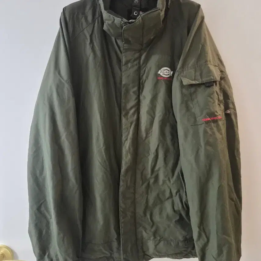 [BUNJANG] Dickies Men's Windbreaker Jacket Khaki / 디키즈 남성 바람막이 자켓 카키색