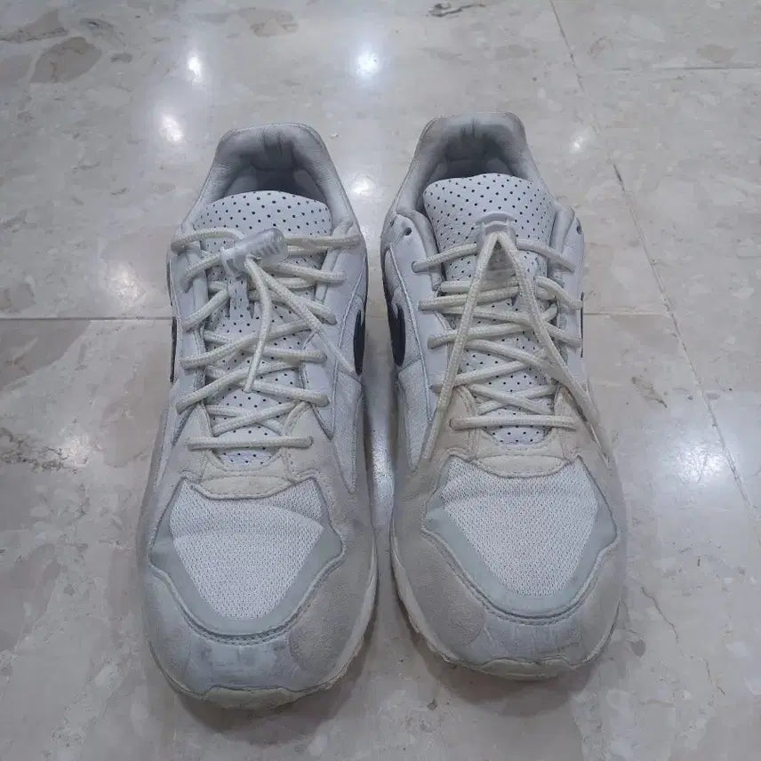 [BUNJANG] Nike Men's White Sneakers / 남자 나이키