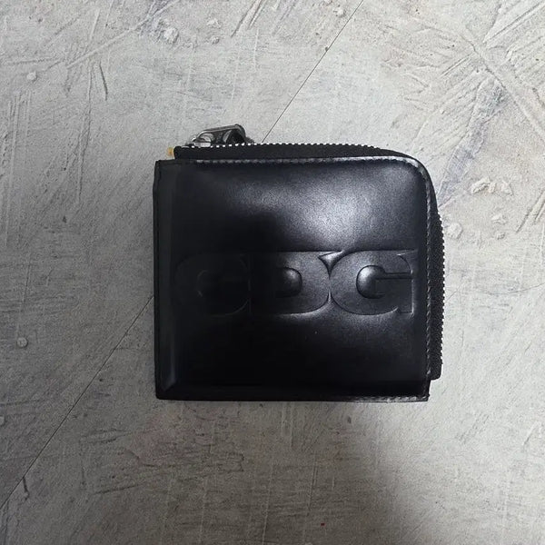 [BUNJANG] Comme des Garçons Embossed Logo Wallet / 꼼데가르송 엠보시드 로고 월렛 지갑 CDG