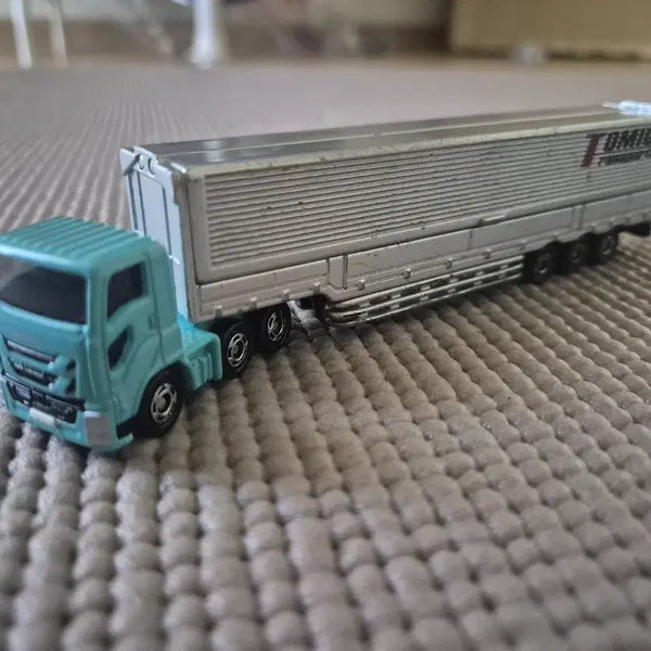 [BUNJANG] Tomica Isuzu Giga Panel Van Trailer / 토미카 이스즈 기가 판넬 밴