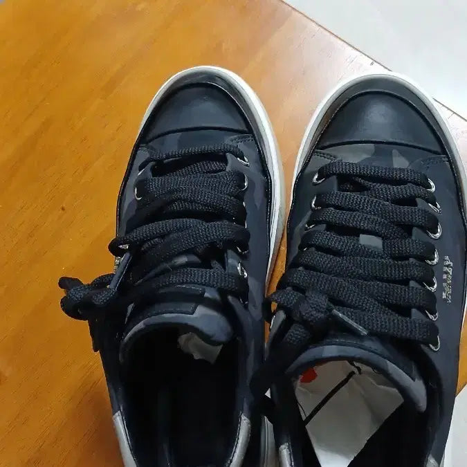 [BUNJANG] Bally Black/Camo Sneakers / Bally 스니커즈 블랙/카모