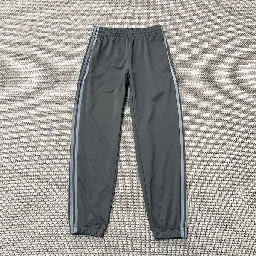 [BUNJANG] Adidas Training Pants S / S 아디다스 트레이닝복 바지 하의 B.6023