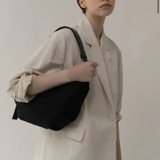 [BUNJANG] Nothing Written Nylon Shoulder Bag Black / 낫띵리튼 나일론 숄더백 블랙