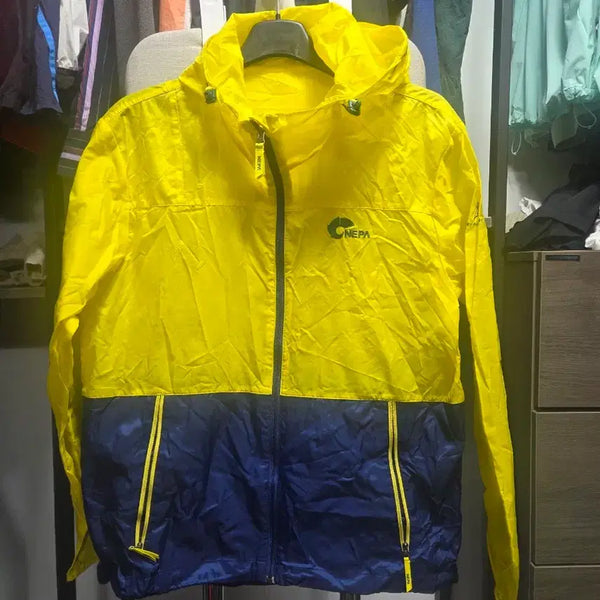 [BUNJANG] Nepa Windbreaker Yellow/Navy / 네파 바람막이 옐로우/네이비