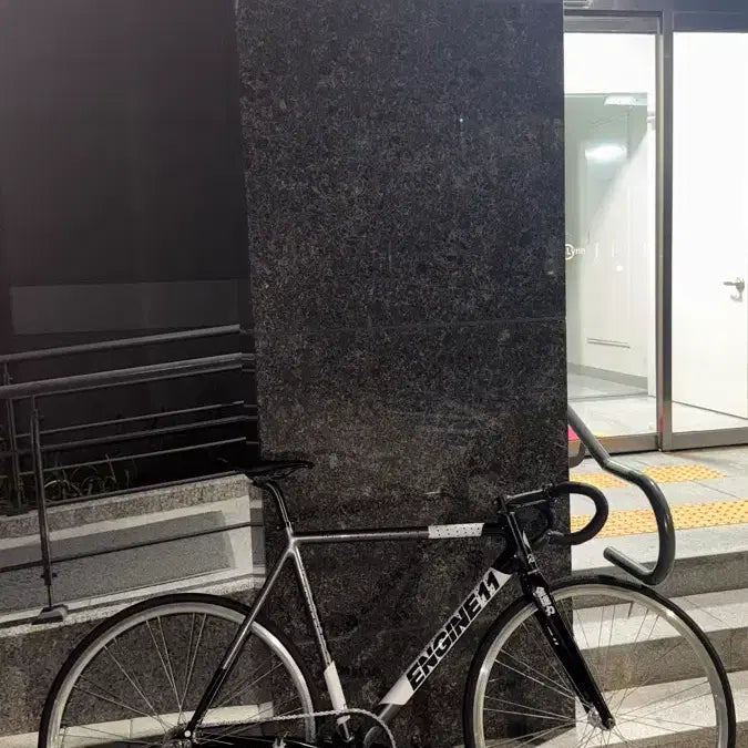 [BUNJANG] Engine 11 CritD Black Charcoal Bicycle / 엔진 11 크릿디 블랙차콜 (코리마 짚 탐슨 픽시 콘스탄틴)