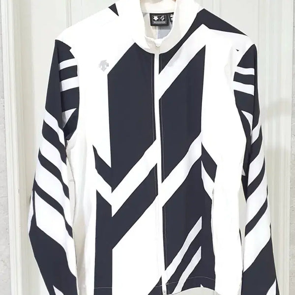 [BUNJANG] Descente Golf Functional Jacket Size 95 / 데상트 골프 기능성 자켓 95