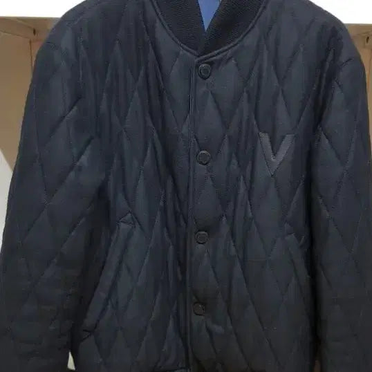 [BUNJANG] Louis Vuitton Reversible Wool Bomber Jacket / 루이비통 (44).