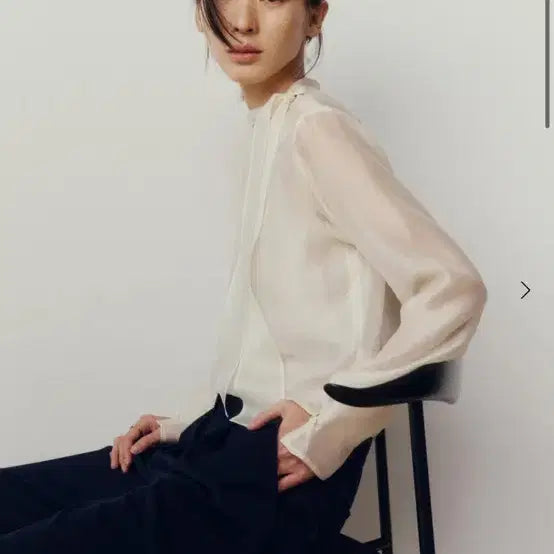 [BUNJANG] Sieur Marie Tie Blouse Cream / 시에 마리 타이 블라우스 크림 새상품