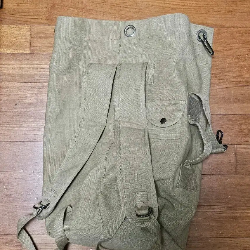 [BUNJANG] Khaki Duffel Bag / 카키색 더플팩 의류대