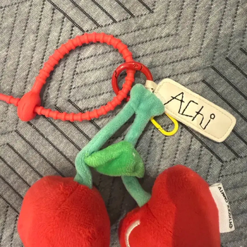[BUNJANG] THE NEW CHERRY MAGIC Keyring / 떼뉴 체리 매직 키링