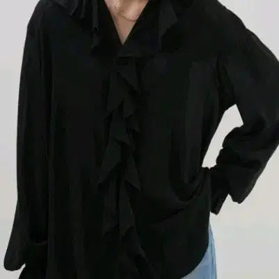 [BUNJANG] 11am Black Frill Blouse / 11am 블랙 프릴 블라우스