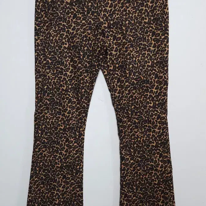 [BUNJANG] UNIF Leopard Bootcut Flare Pants (Size 28) / UNIF 유니프 28인치 레오파드 부츠컷 플레어 팬츠
