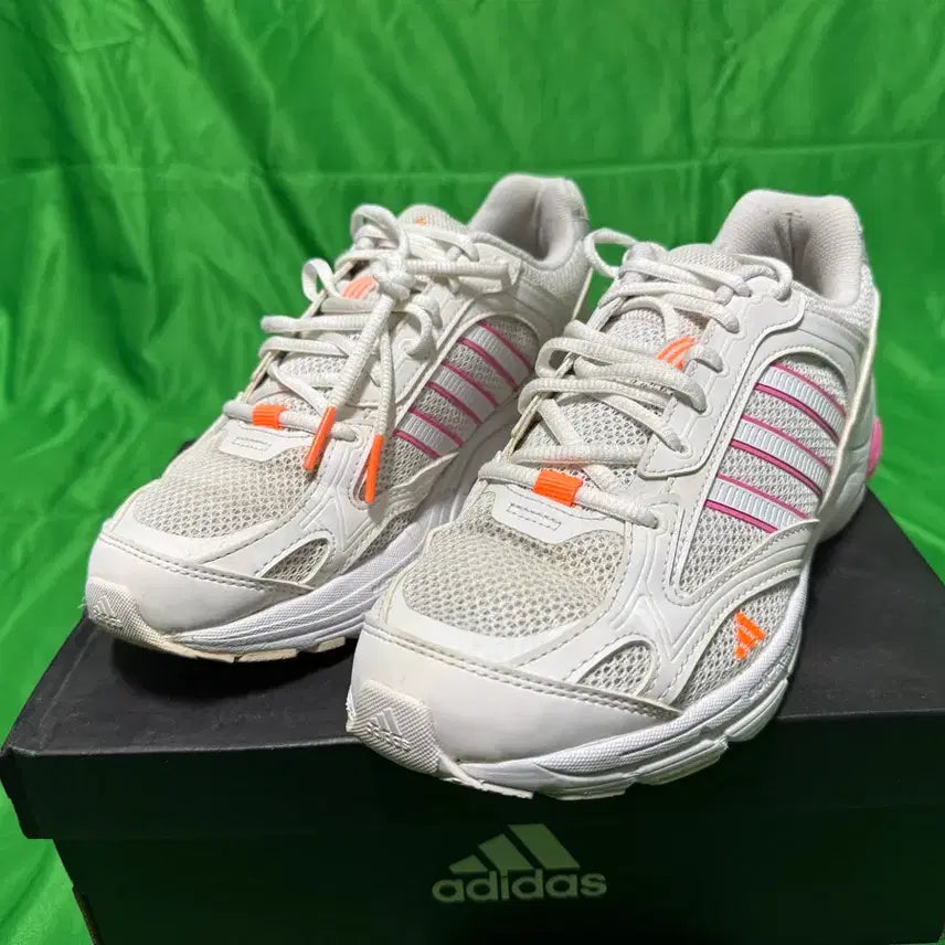 [BUNJANG] Adidas Spiriteen 2000 White/Pink Size 260 / 아디다스 스피리테인 2000 화이트/핑크 260