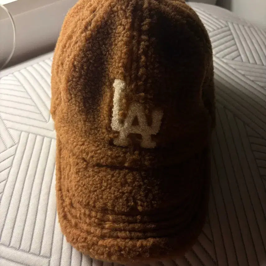 [BUNJANG] LA Fur Ball Cap / la 털볼캡