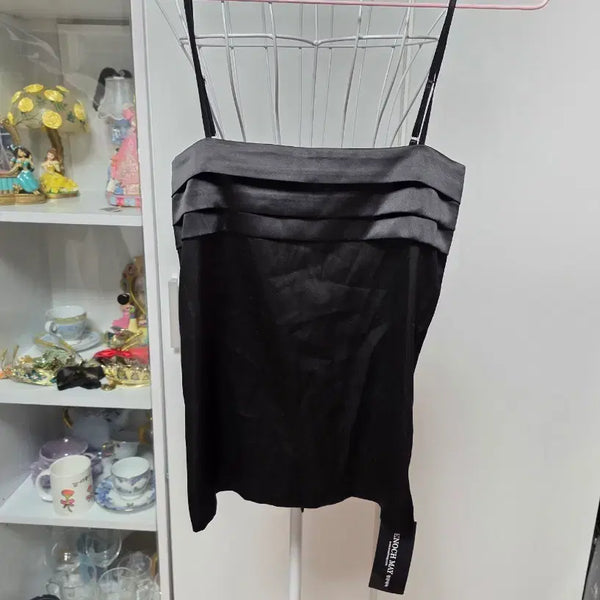 [BUNJANG] Solid Color Sleeveless Satin Blouse / 정장에녹 새틴 나시 블라우스 새상품
