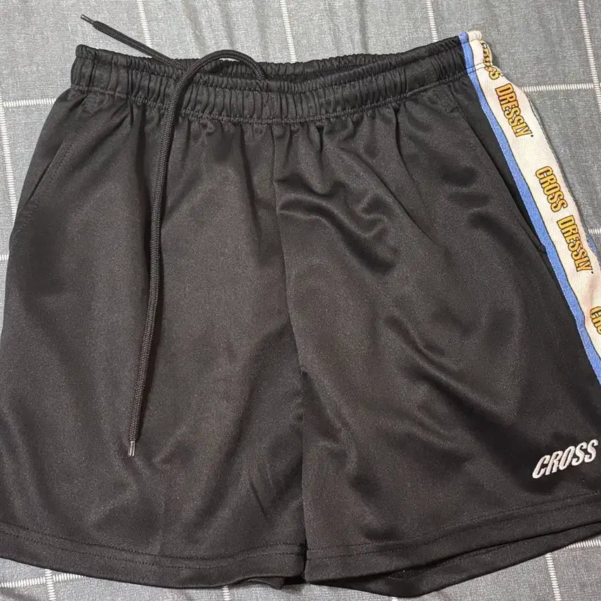 [BUNJANG] Crossdressley Shorts / 크로스드레슬리 반바지 판매