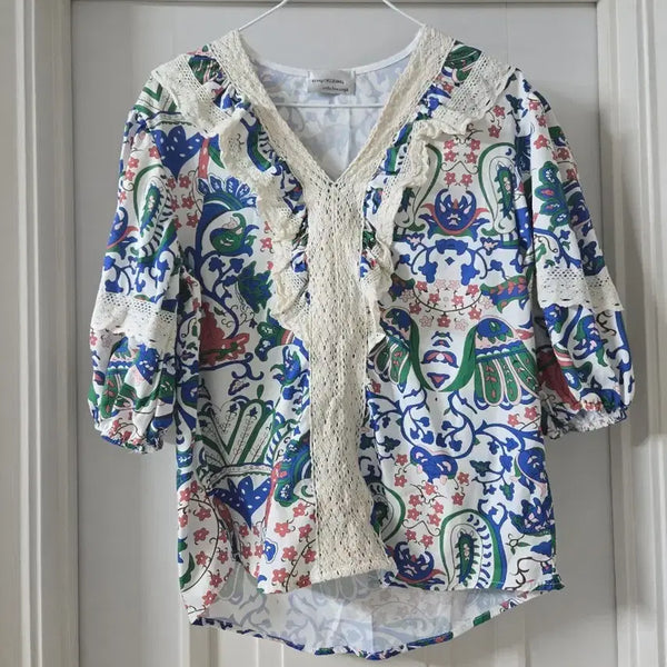 [BUNJANG] Lace Detail Blouse / 느좋 블라우스