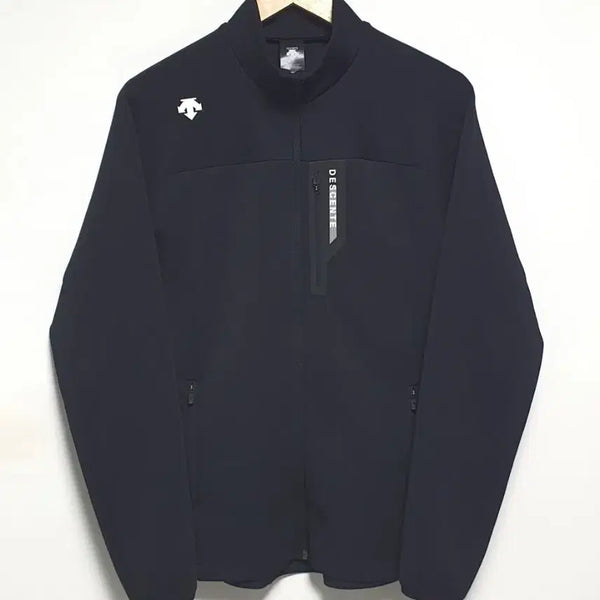[BUNJANG] Descente Functional Full-Zip Jacket Size 100 Black / 데상트 기능성 집업 자켓 100사이즈 블랙