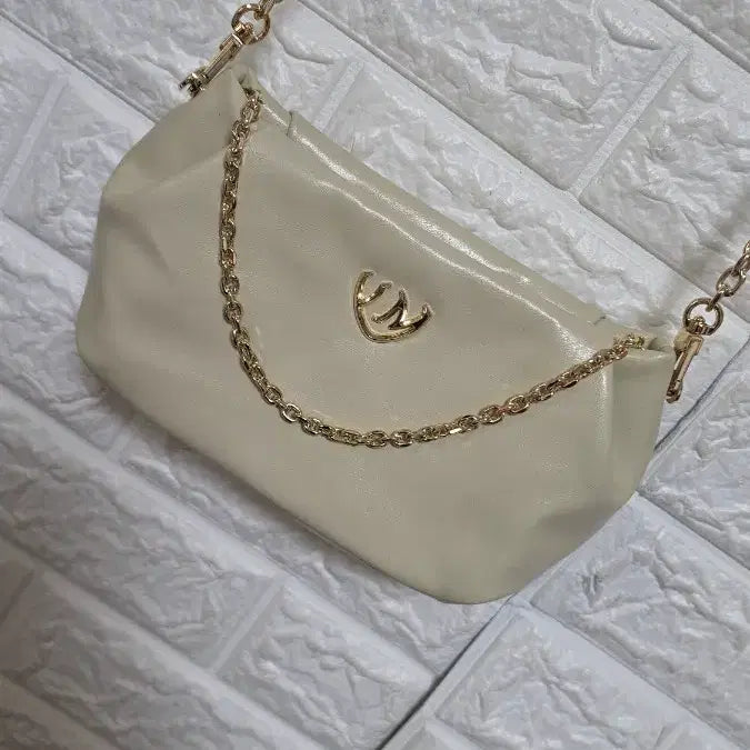 [BUNJANG] Beige Chain Crossbody Bag / 이쁜 크로스백