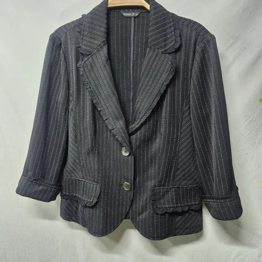 [BUNJANG] Princess Women's Striped Blazer (Size 105) / 프린세스 여성 스트라이프 블레이저105
