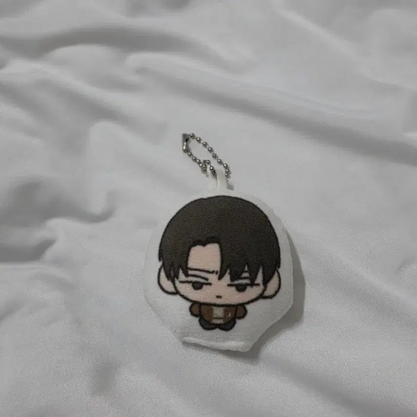[BUNJANG] Attack on Titan Levi Cushion Keychain / 진격의거인 리바이 쿠션키링 진격거 소최모 키리몽님