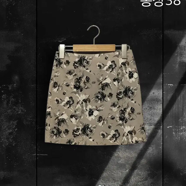 [BUNJANG] Beige Floral Skirt / 베이지 플라워 스커트 새상품