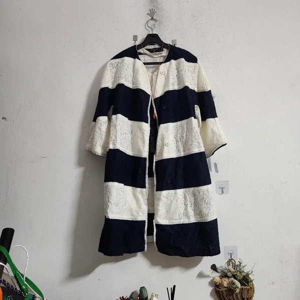 [BUNJANG] Chatelaine Stripe Lace Jacket / 샤트렌스트라이프 레이스 자켓