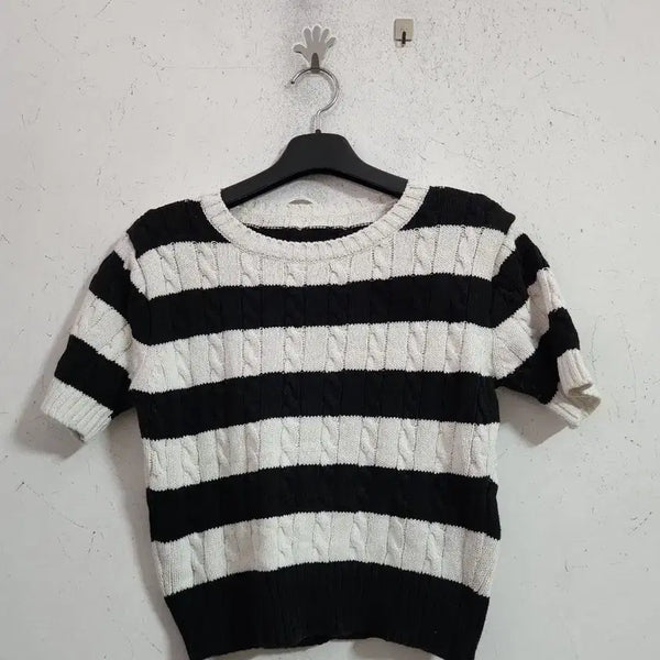 [BUNJANG] Striped Cable Knit Short Sleeve Sweater / 단가라 케이블 니트 반팔
