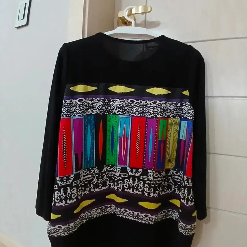 [BUNJANG] Black Pattern Long Sleeve T-Shirt / 블랙 패턴 롱슬리브