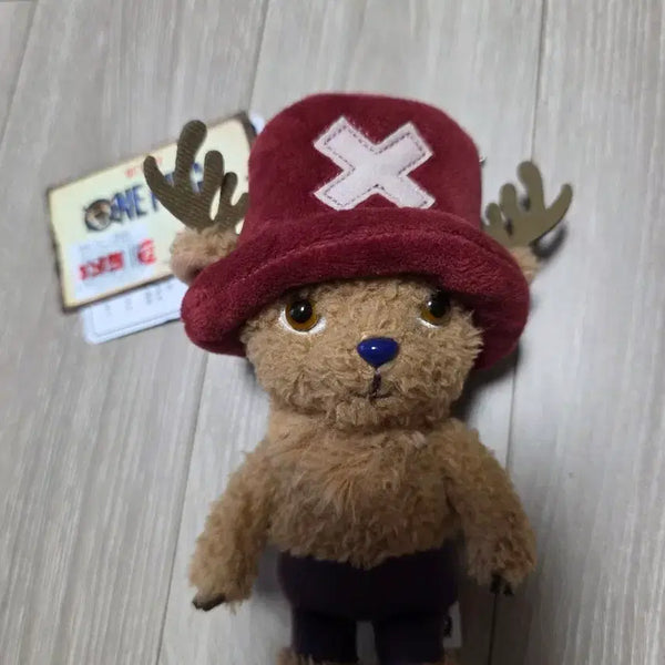 [BUNJANG] One Piece Chopper Monchhichi Doll Keychain / 원피스 쵸파 몬치치 인형 키링