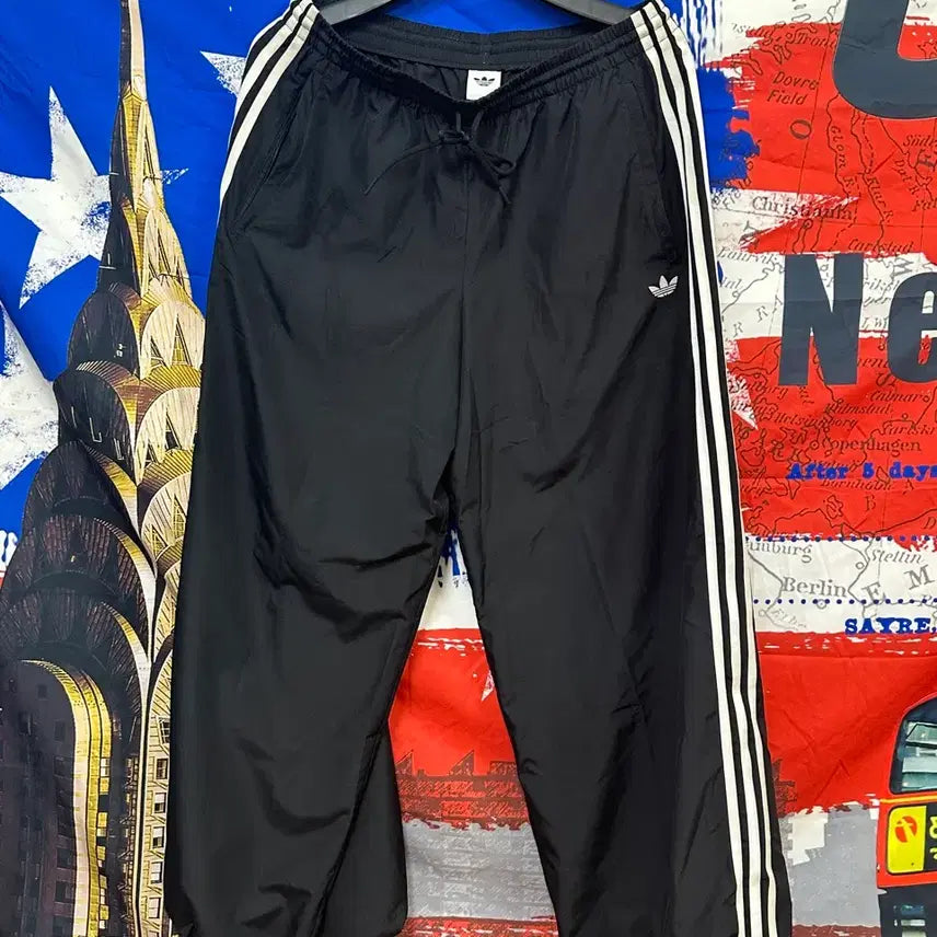[BUNJANG] Adidas Adilenium Oversized Track Pants L / s급 아디다스 아딜레늄 오버핏 트랙팬츠 L100