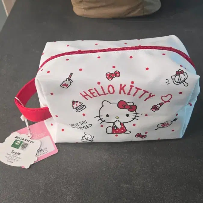 [BUNJANG] Hello Kitty White Pouch Unused / 헬로키티 화이트 파우치 미사용