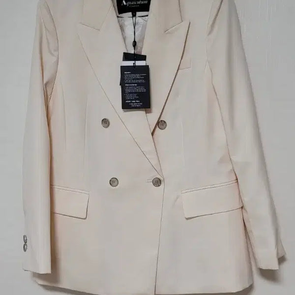 [BUNJANG] Aquascutum Women's Double Button Jacket Size 66 / [새상품]아쿠아스큐텀 여성 더블 버튼 자켓 66사이즈