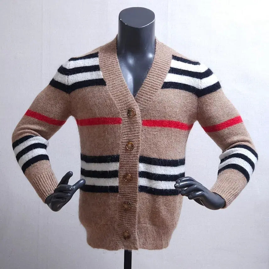 [BUNJANG] Burberry Label Cardigan / 버버리 가디건 라벨 흠