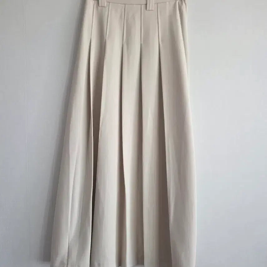 [BUNJANG] Ivory Pleated Long Skirt / 아이보리 플리츠 롱스커트