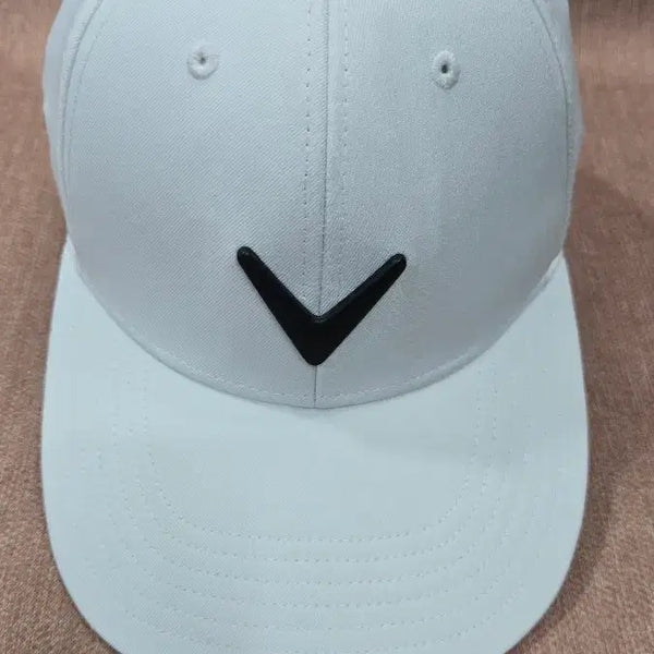[BUNJANG] Callaway 3D V Logo Snapback Hat (White) / [최상급] 캘러웨이(Callaway) 입체 V 로고 골프 모자 / 스냅백 (화이트)