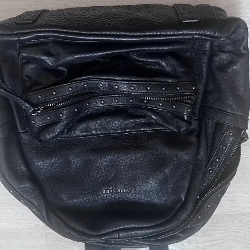 [BUNJANG] Anne Klein Leather Backpack / 앤클라인 가죽 백팩