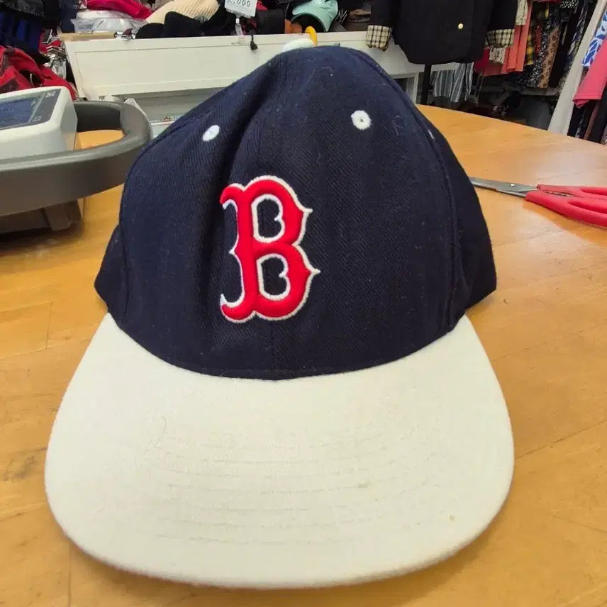 [BUNJANG] MLB Boston Red Sox Logo Cap / MLB 보스턴 레드삭스 (Boston Red Sox) 로고 캡