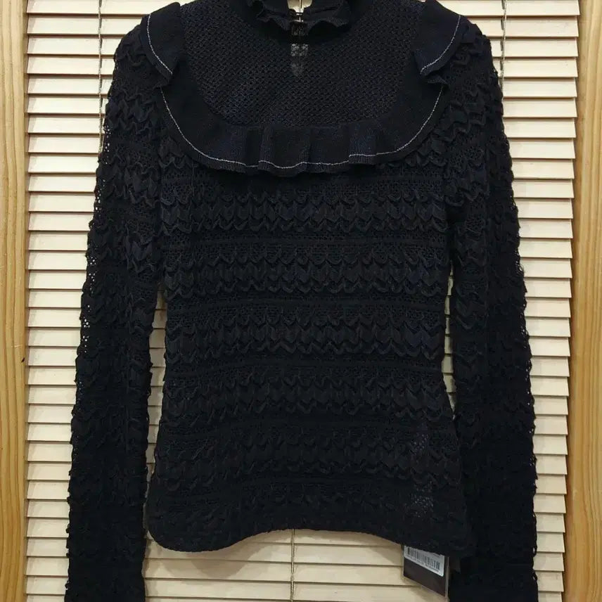 [BUNJANG] Black Lace Frill Blouse / (새상품)블랙 레이스 프릴 블라우스