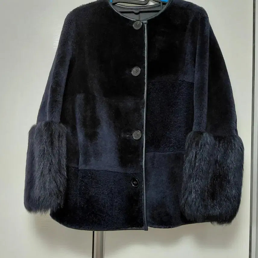 [BUNJANG] Pinblack Mustang Suede Jacket Navy / 핀블랙 무스탕
