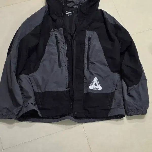 [BUNJANG] Palace Powder Jacket / 팔라스파우더자켓