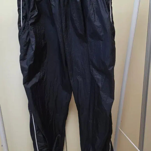 [BUNJANG] Unisex Lightweight Training Pants - Black / 남녀공용 바스락 트레이닝 바지 블랙