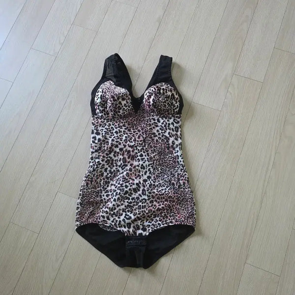 [BUNJANG] Nouvel Mari Leopard Print Shaper Bodysuit / 누벨마리 호피 무늬 쉐이퍼 바디 수트