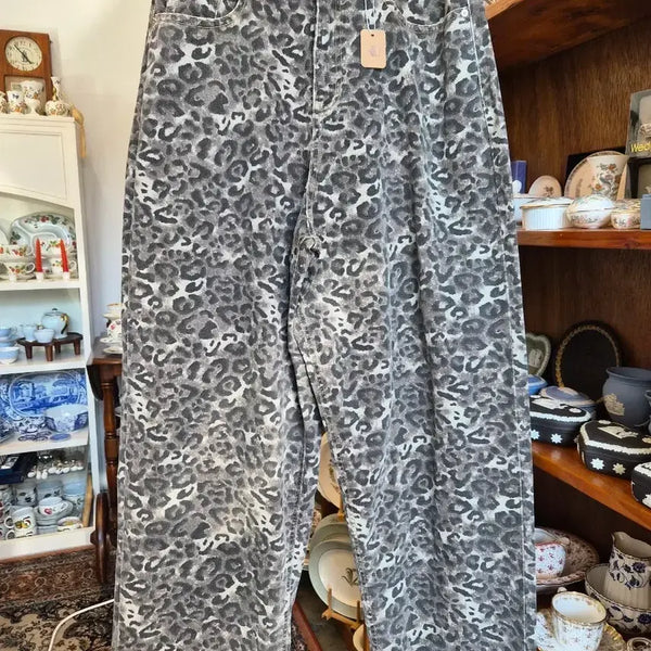 [BUNJANG] Leopard Pattern Wide Denim Pants / 레오파드 패턴 와이드 데님 팬츠