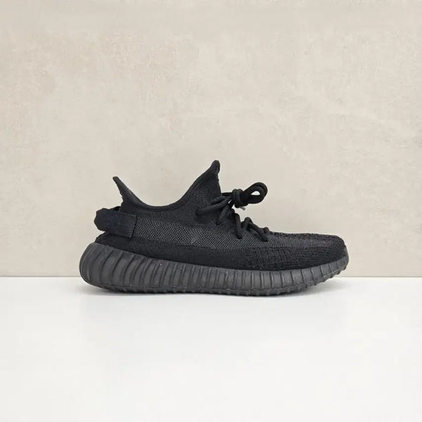 [BUNJANG] Adidas Yeezy Boost 350 V2 Black (270mm) / 아디다스 이지부스트 350V2 블랙 270
