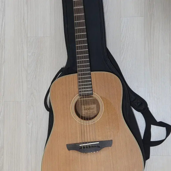 [BUNJANG] Dexter Acoustic Guitar / 덱스터 통기타 판매합니다