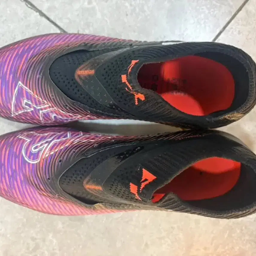 [BUNJANG] Puma Future 8 Ultimate MG Soccer Cleats / 퓨마 퓨처8 얼티메이트 MG